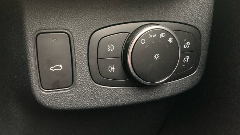 Ford Puma 1.0 EcoBoost Hybrid mHEV 155 ST-Line Vignale 5dr Petrol Hatchback